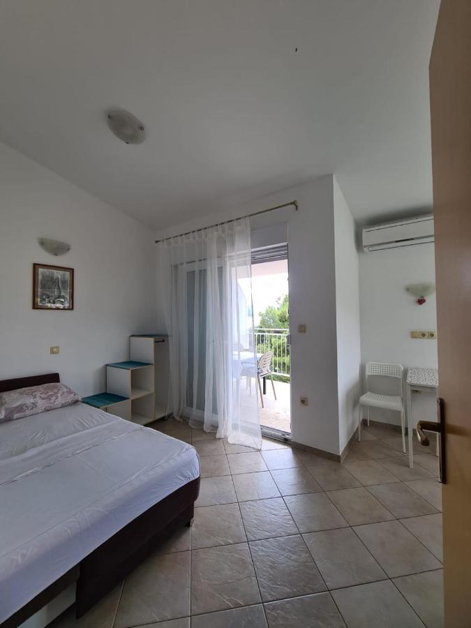 Oasis Of Peace Apartment Omiš Buitenkant foto