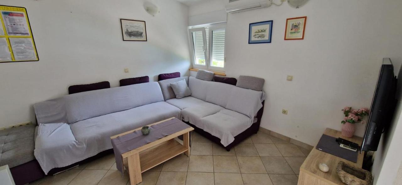 Oasis Of Peace Apartment Omiš Buitenkant foto