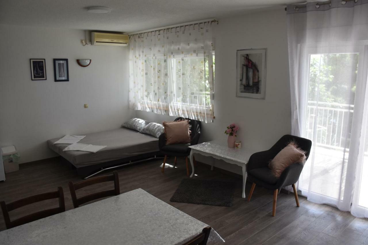 Oasis Of Peace Apartment Omiš Buitenkant foto